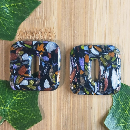Pampilles carrées – Noir à motifs multicolores