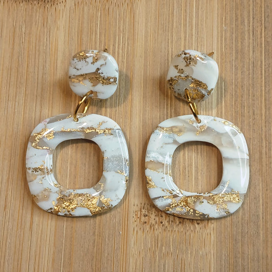 Boucles d’oreilles – Blanc doré