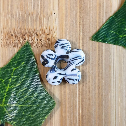 Pampilles petites fleurs  - Blanche & Noire à motif vache